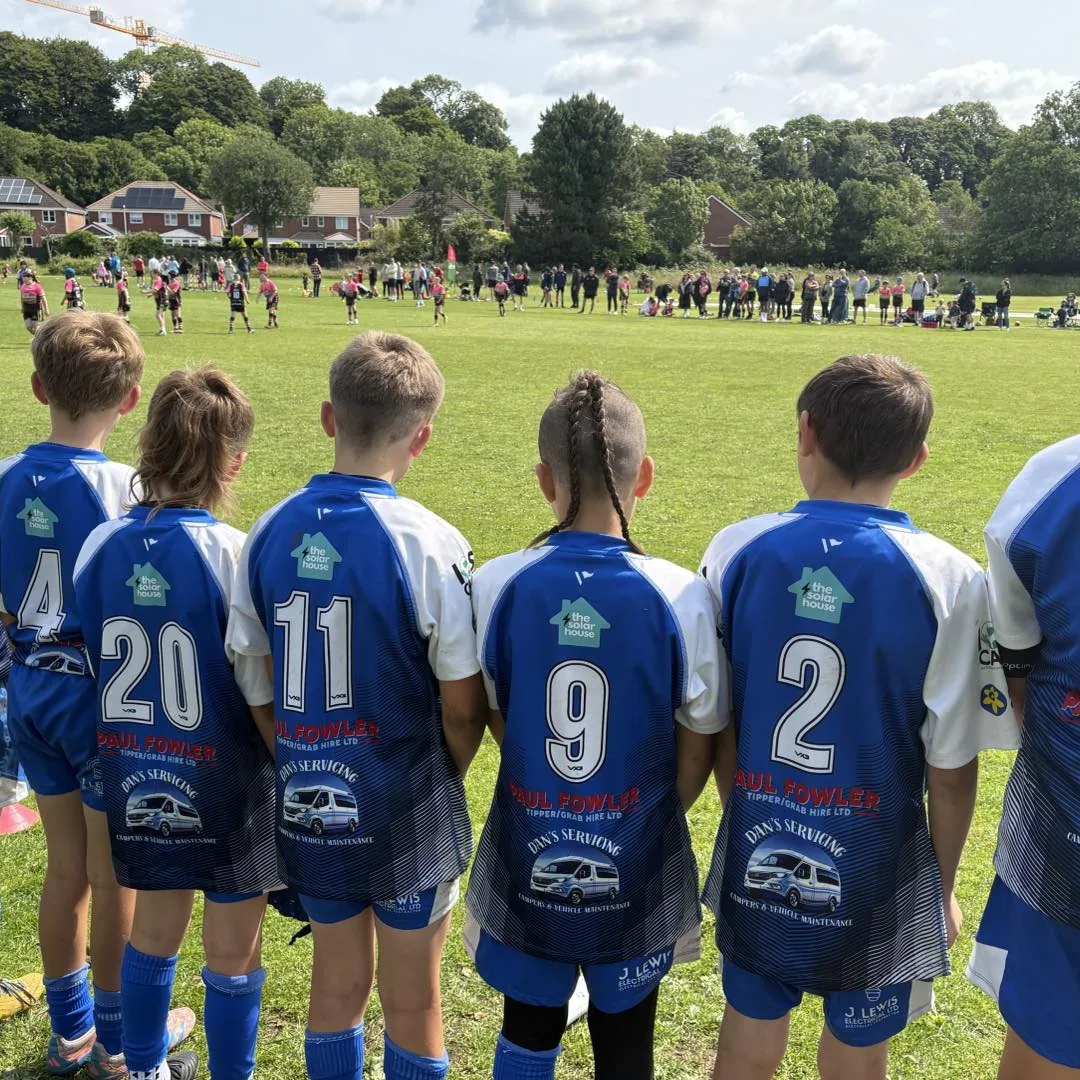 Cardiff Blue Dragons rugby league juniors lined up in their new shirts
